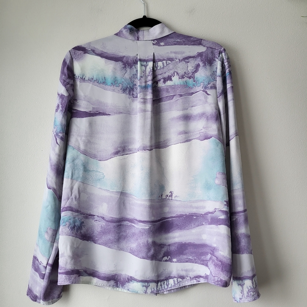 Babaton lilac Akira long sleeve V-neck blouse Sz M - Picture 2 of 12